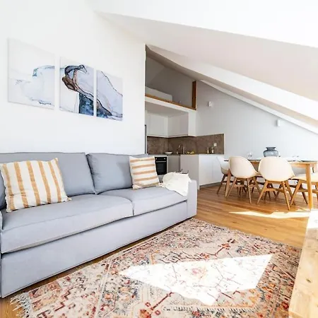 Amaro Iii - Stunning Penthouse In Alcantara Apartamento